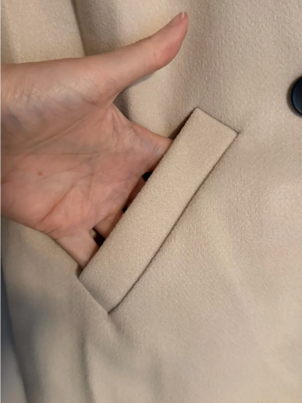 Fashion Cream Double-Breasted Trench Coat - Picture 3 of 7